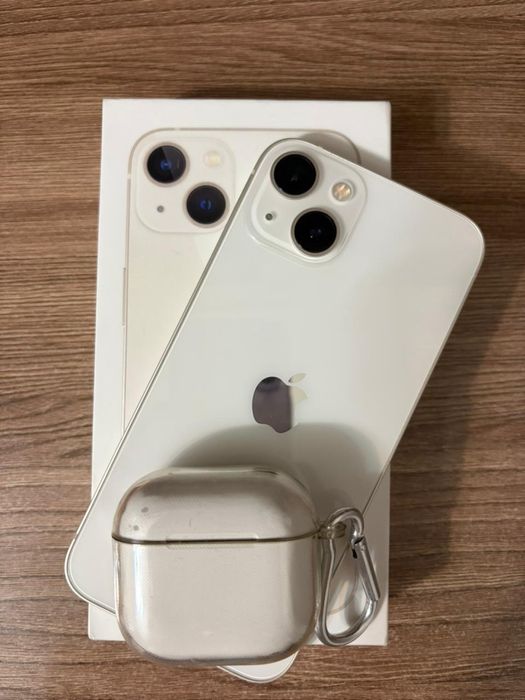iPhone 13 + AirPods 4