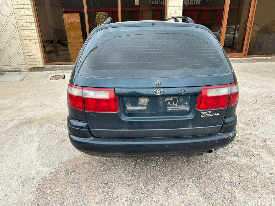 Тайота карина е запчасть