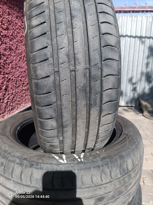 Продам шины комплект на 17