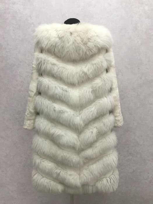 Эксклюзивная белая шуба