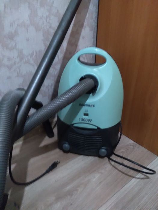 Пылисос продам срочно