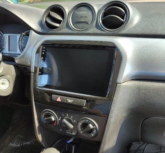 Suzuki Vitara мултимедия Android GPS навигация Carplay Android auto