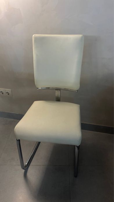 Продаются стулья из эко кожи