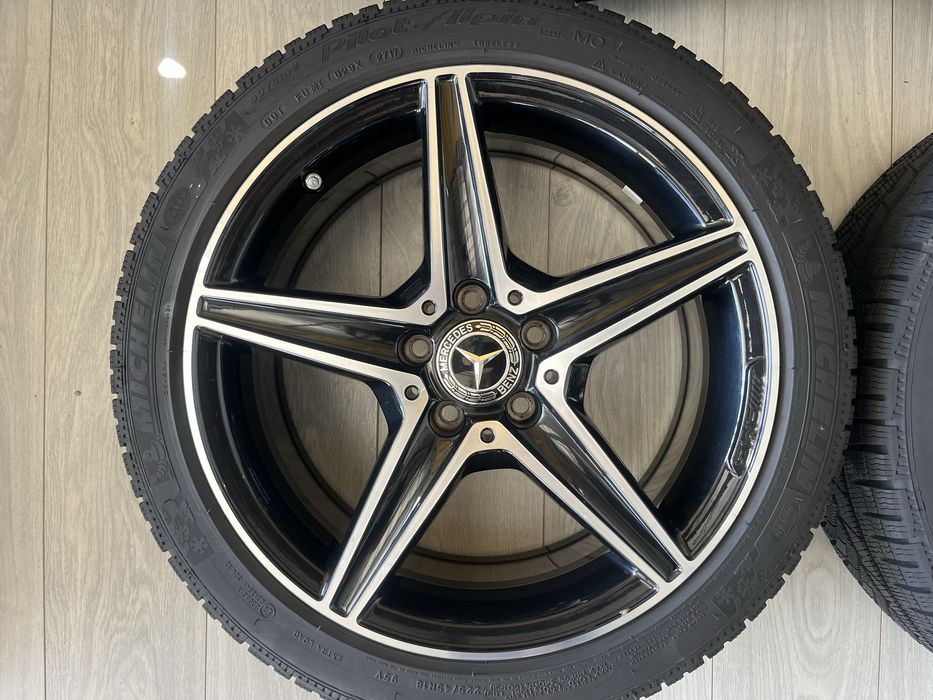 Оригинални джанти АМГ 18 цола 5х112 за Мерцедес Ц-класа АМГ W205 със зимни гуми 225/45/18
