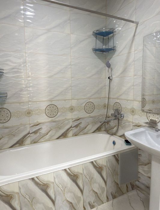 Yangi Uzbekiston bogi tomonda 2 xonalik uy sotiladi