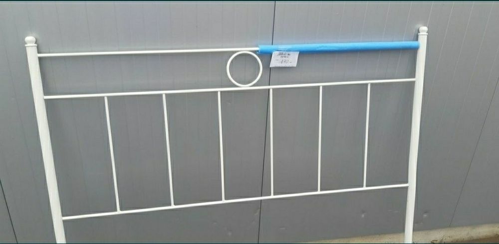 Capatai metalic pentru pat