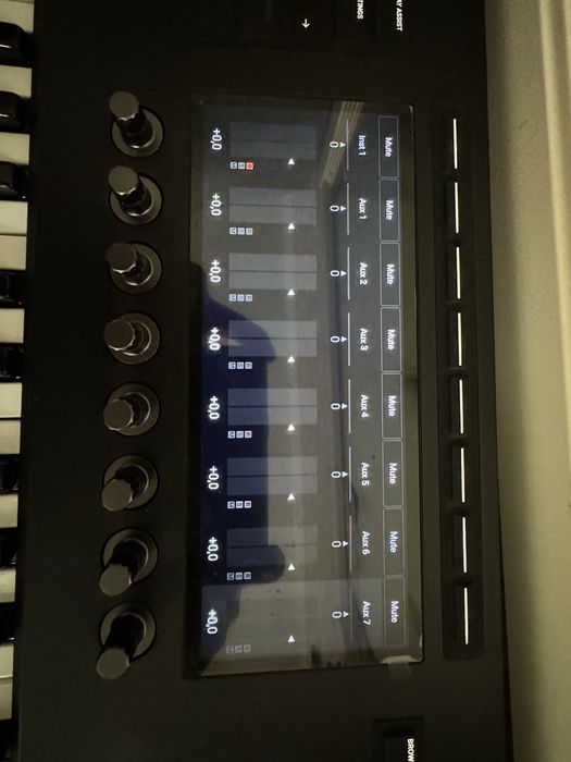 Native instruments kontrol s-series 61  MK3 MIDI клавиатура