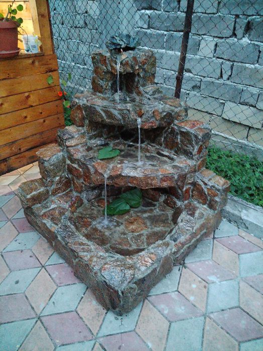 De vânzare fântâna arteziană