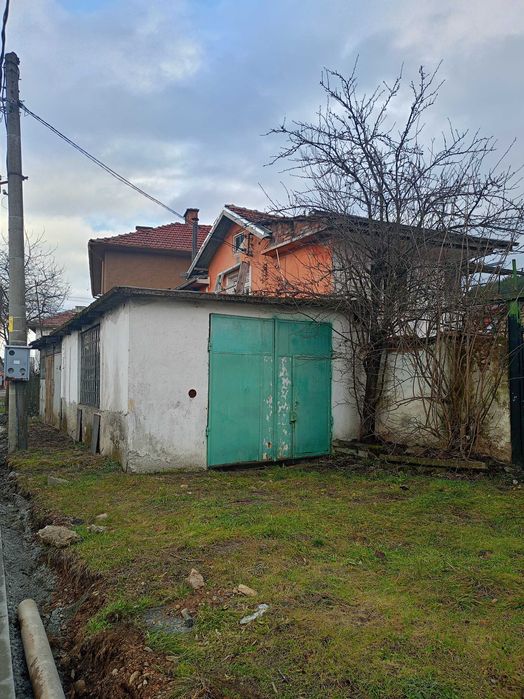 Къща в село Турия