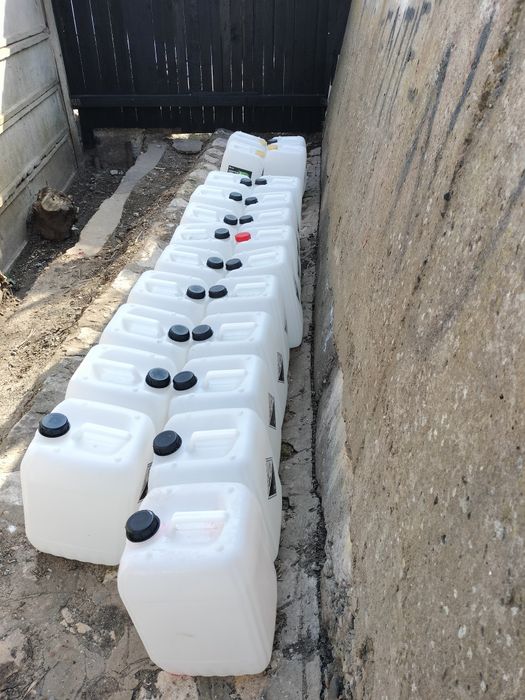 Bidoane de plastic de 22 litri , Preț 15 Lei