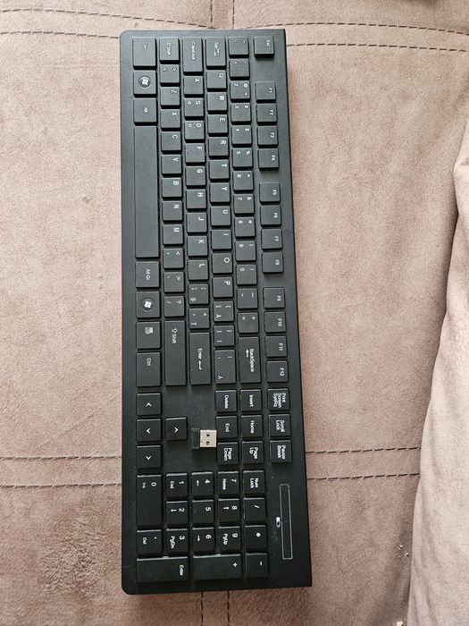 Tastatură wireless
