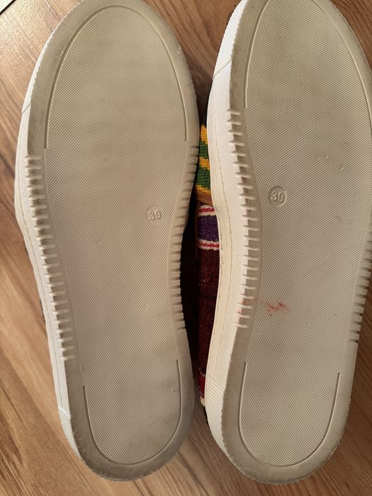 Лоферы в этно-стиле