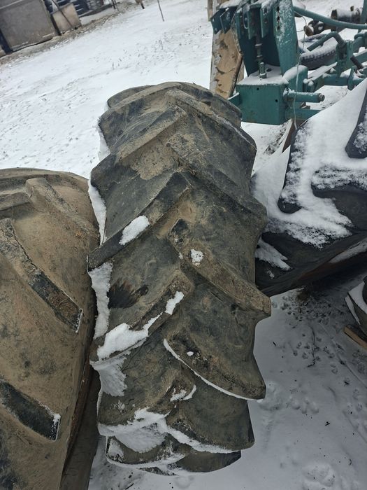 Cauciucuri tractor 14.9 r24