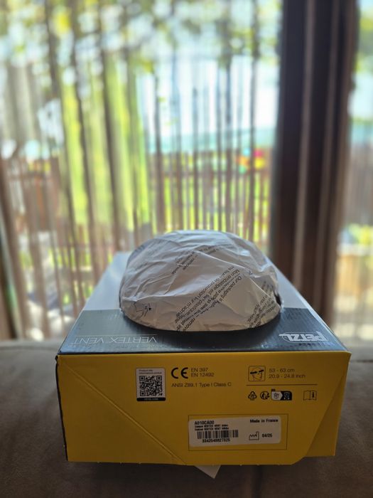Cască protecție Petzl VERTEX VENT – nouă