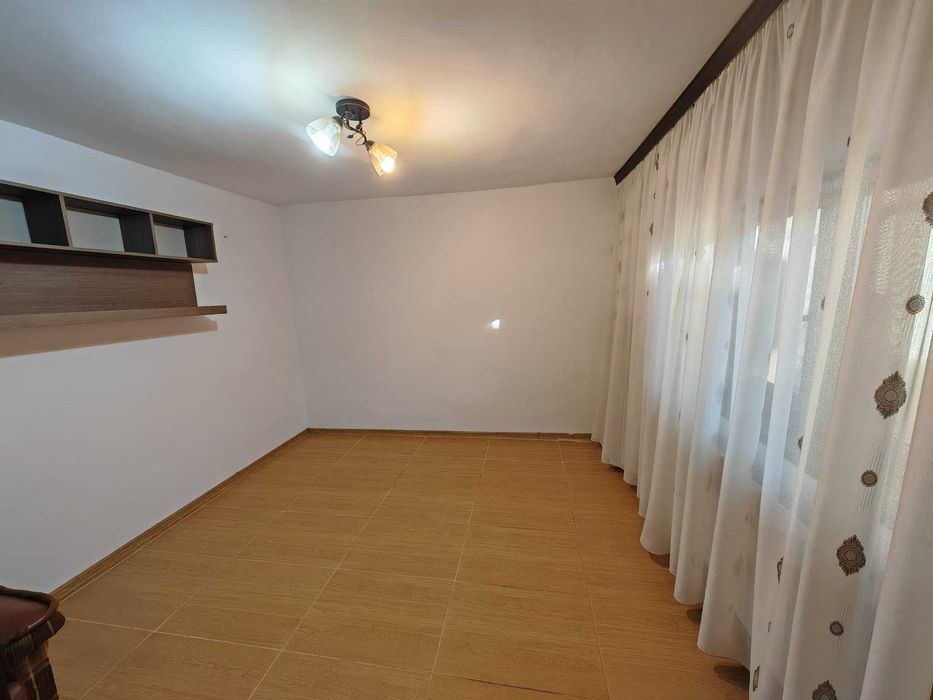 Casa de vanzare - zona Institutul de Marina