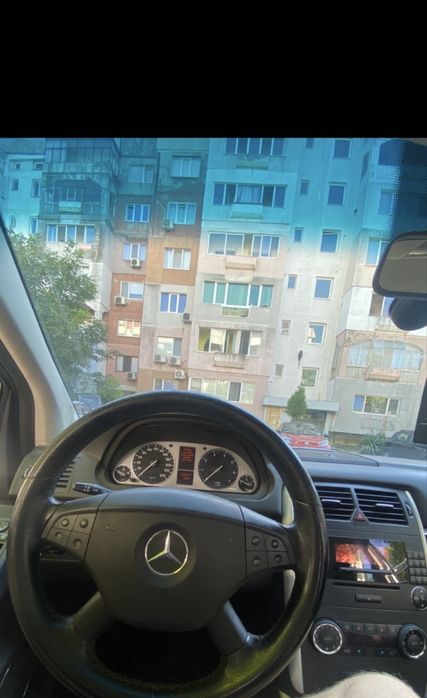 Mercedes Benz B200