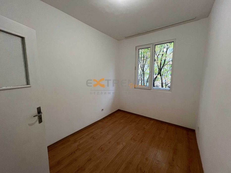 Продава се Тристаен апартамент в Варна, Базар Левски - 68 кв.м за 2927 €/кв.м - Снимка #3