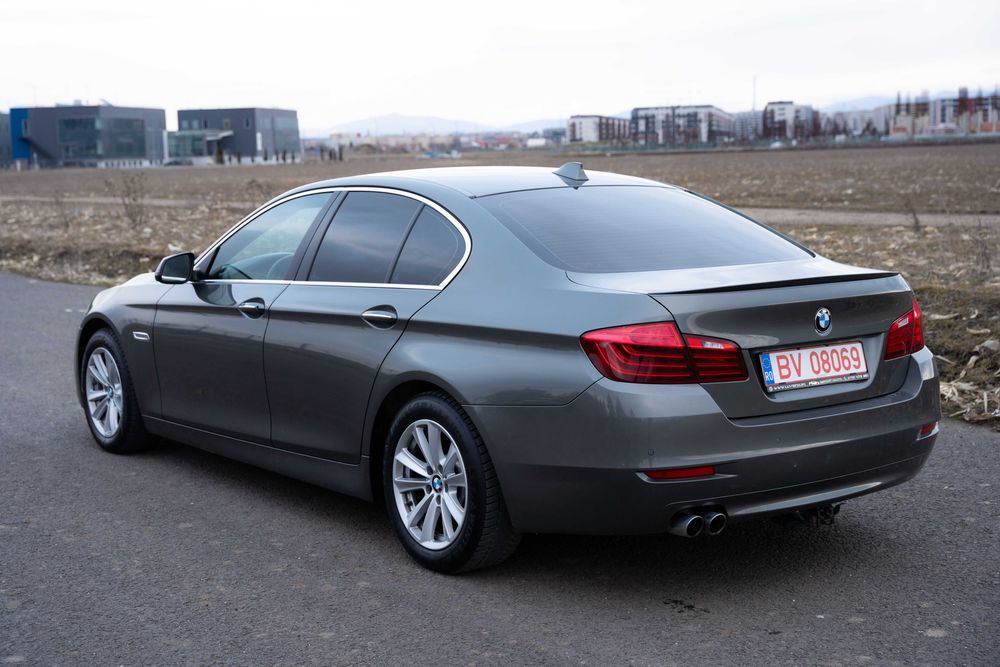 BMW Seria 5 F10 Facelift Automat Piele Incalzire Navi Faruri Adaptive