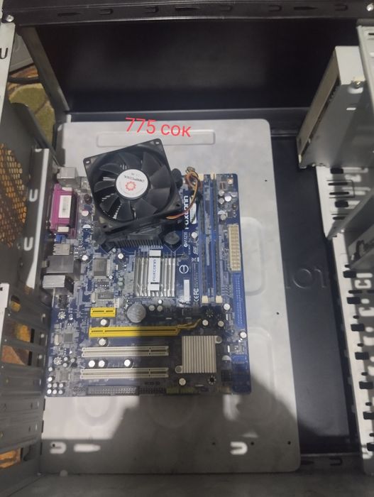 Материнская плата