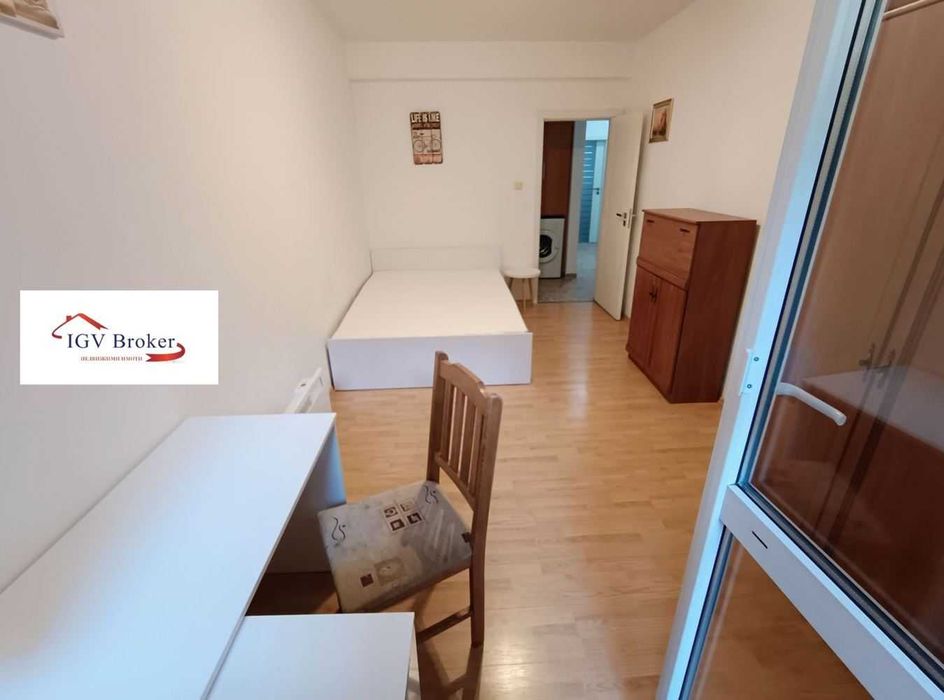 Дава се под наем Тристаен апартамент в София, Център - 100 кв.м за 698.19 € - Снимка #6