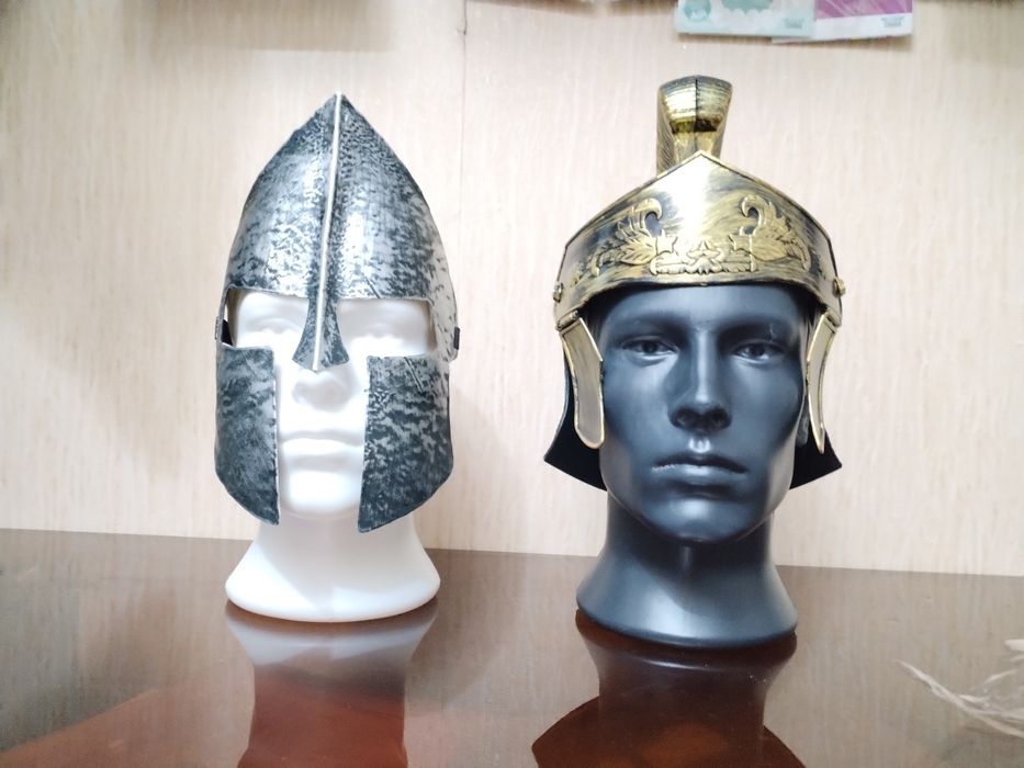 Шлем рыцаря пластик. Новые