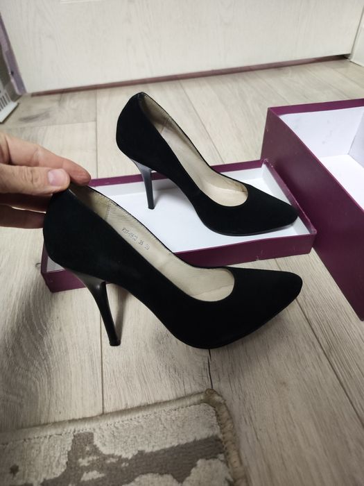 Продам Туфли лодочки