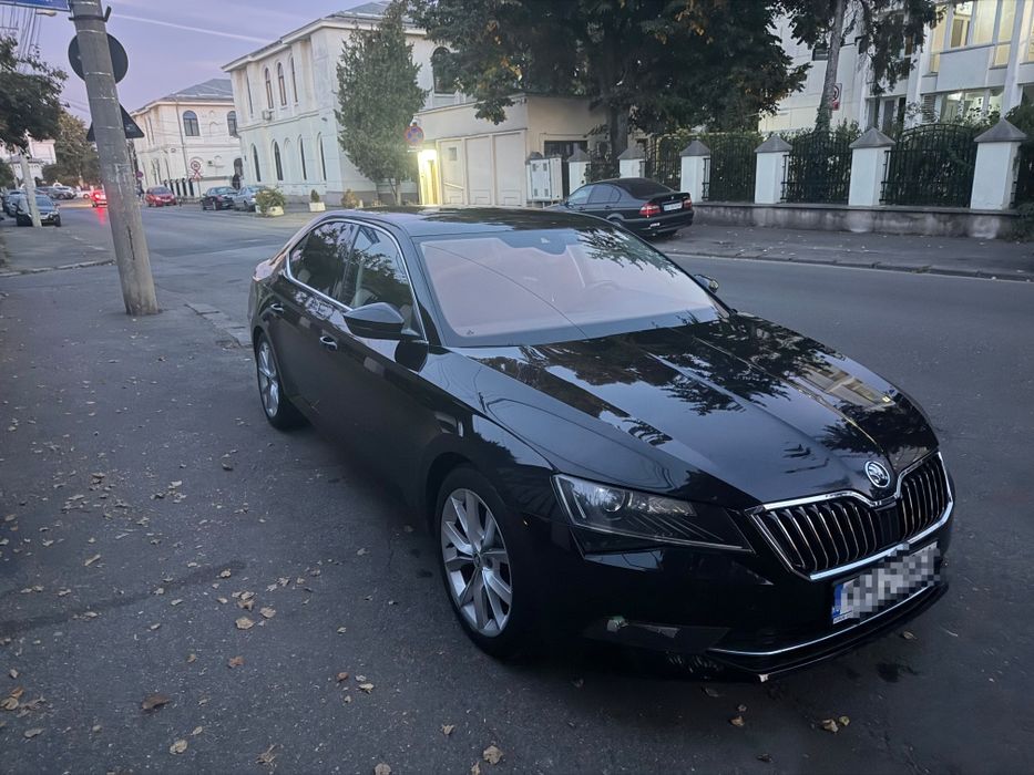 SKODA Superb 2019 — imagine 2