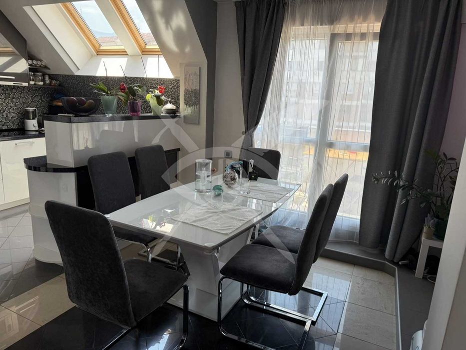 Дава се под наем Тристаен апартамент в София, Младост 3 - 107 кв.м за 900 € - Снимка #3