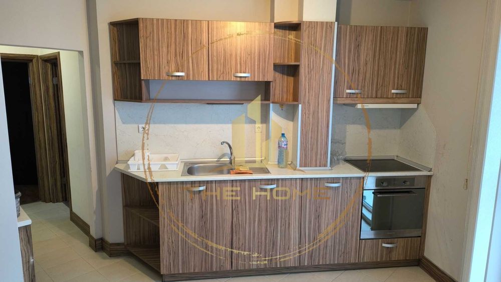 Дава се под наем Четиристаен апартамент в Варна, Колхозен пазар - 110 кв.м за 650 € - Снимка #1