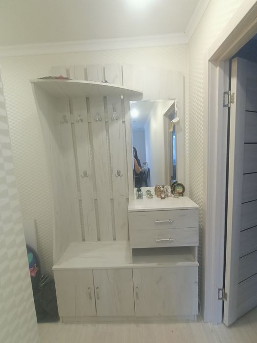 Прихожач б/у 25 мың