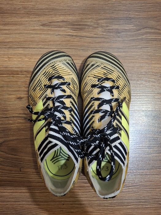 Бутсы сороконожки продам