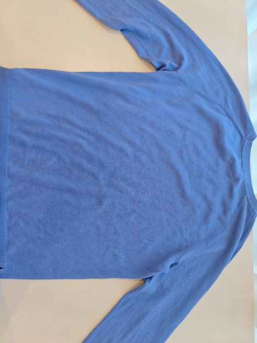 Голубая кофта Massimo Dutti