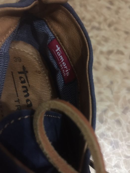 Женские ботинки