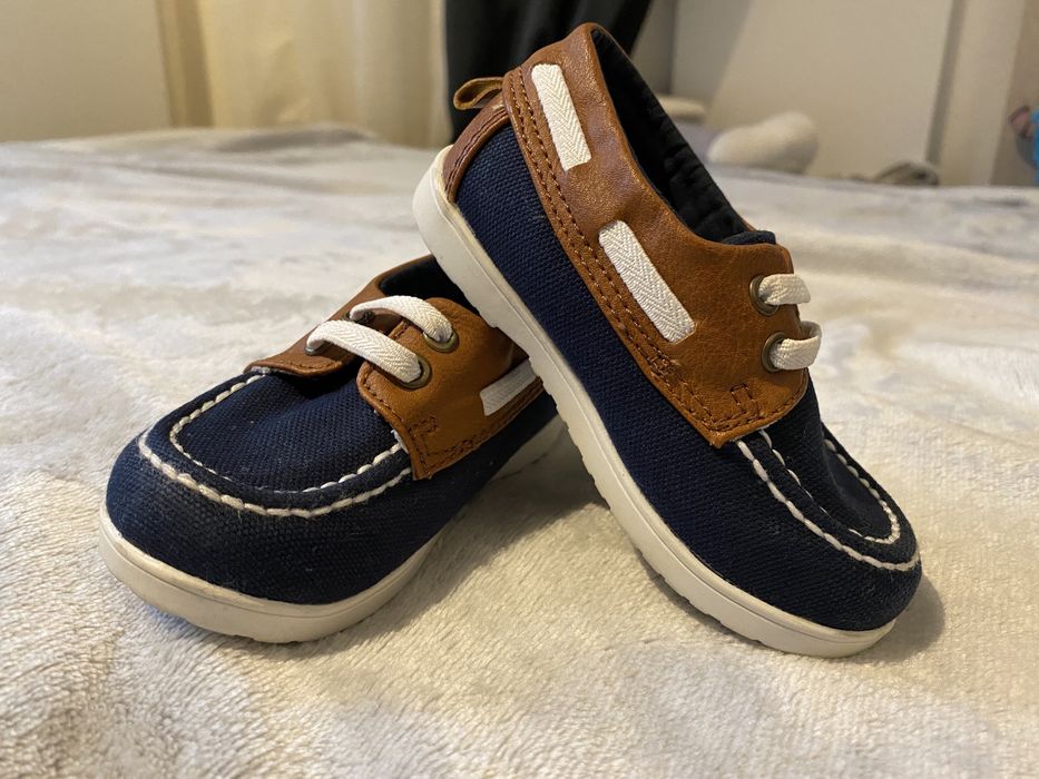 Pantofi baietel H&M marimea 20-21