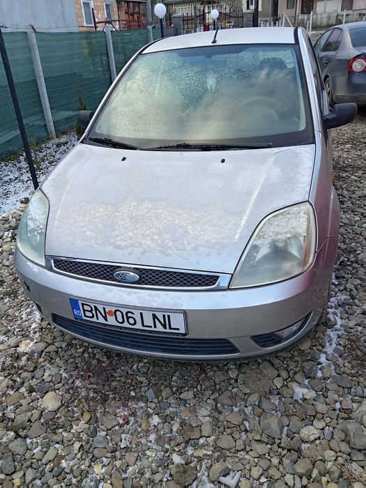 Se vinde Ford Fiesta