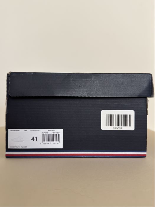 Оригинални Tommy Hilfiger Essential TH Runner 41