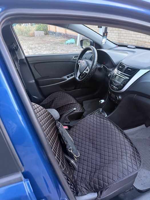Hyundai Accent 2012 года