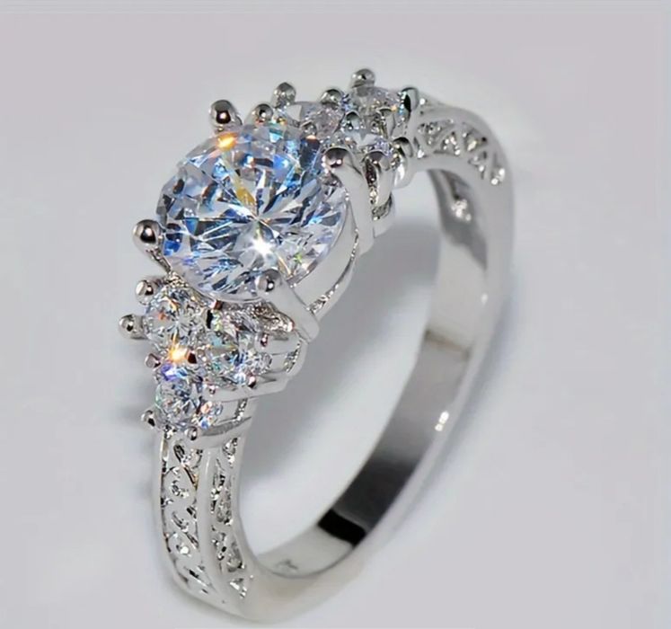 Пръстенс цирконии