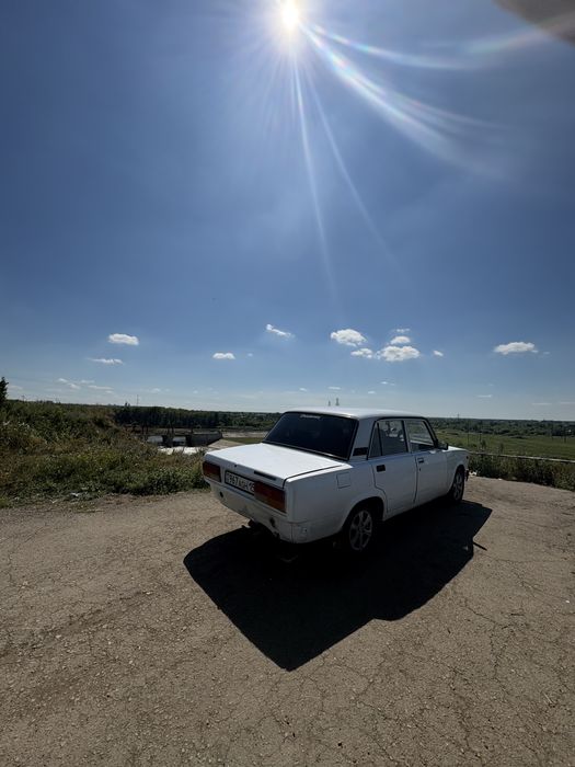 Продам ВАЗ 2107 инжектор