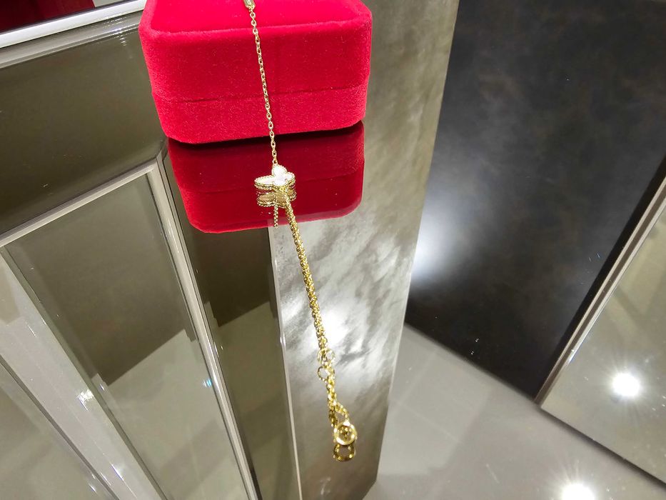 Van Cleef & Arpels VCA Gold Sweet Alhambra Butterfly Дамска Гривна