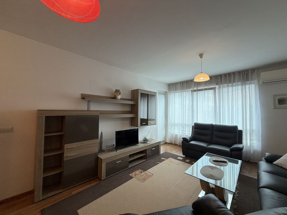 Топ локация! Ексклузивен тристаен имот под наем , Вива Комплекс  в рай