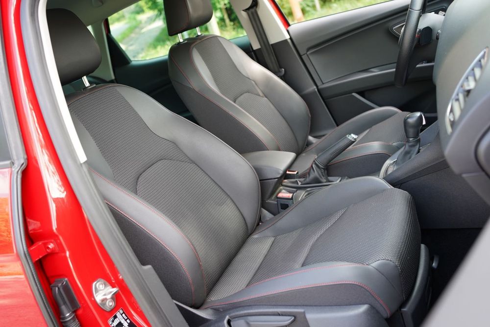Seat Leon FR 2.0 TDI | DSG | LED Matrix | KM Reali | Garanție 1-3 Ani | In Rate 1076lei |
