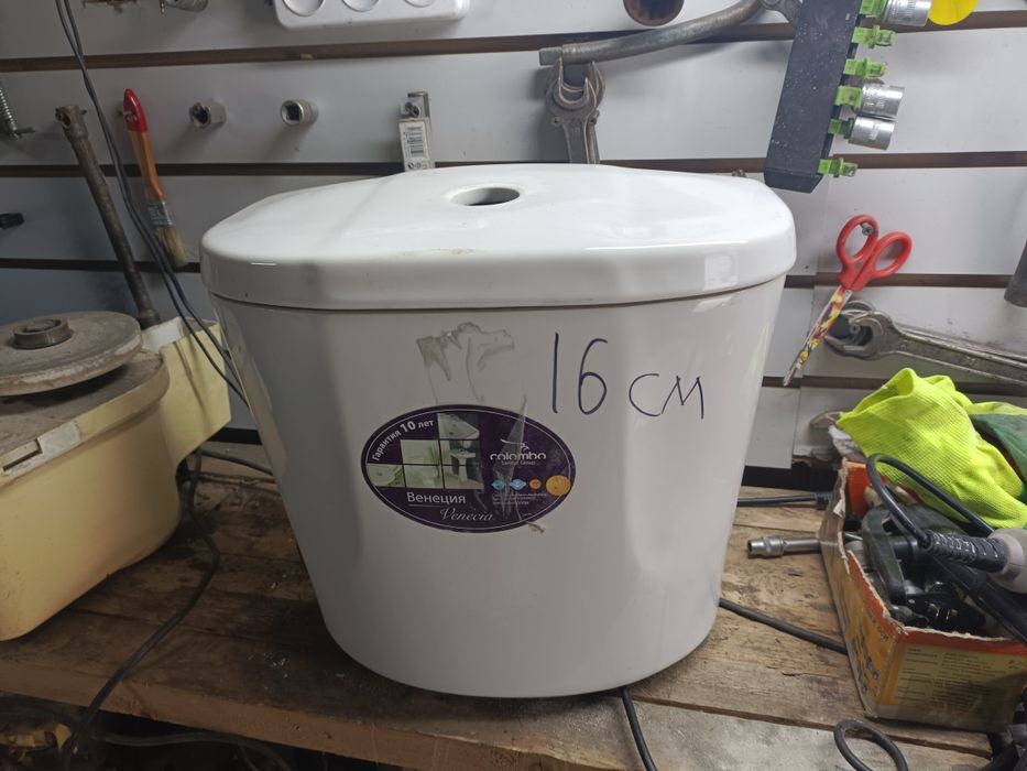 Продам унитаз сборе 18000