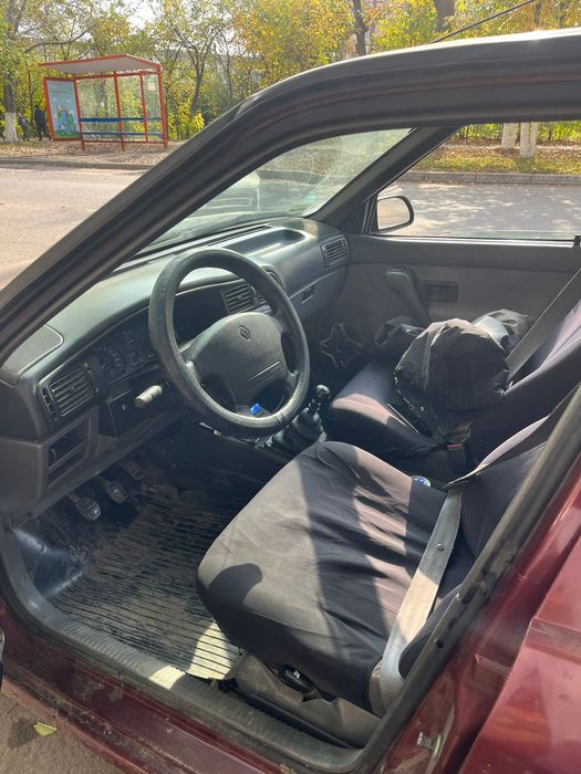 Продам авто Рено 19