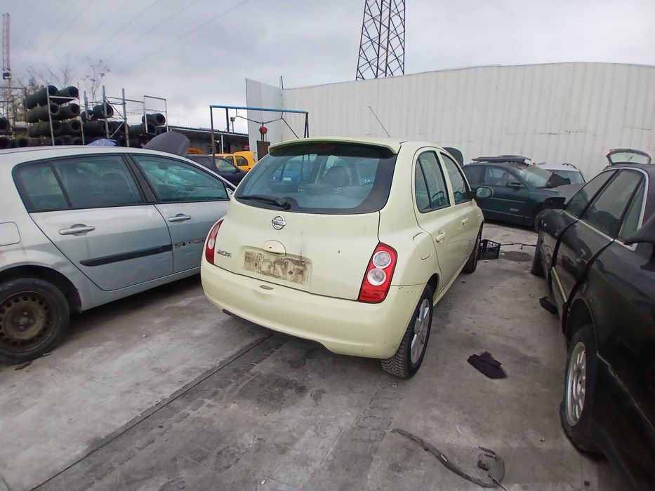 Dezmembrez nissan micra