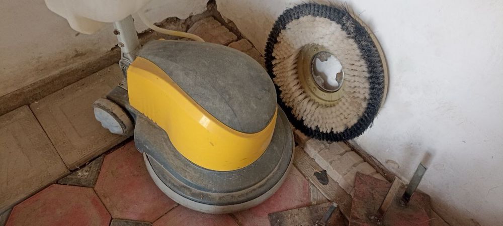 Moyka aparrtlari,   gilam yuvodigon billan