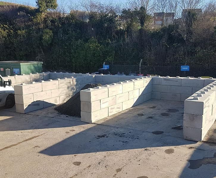 Matrite din metal tip lego ptr blocuri din beton