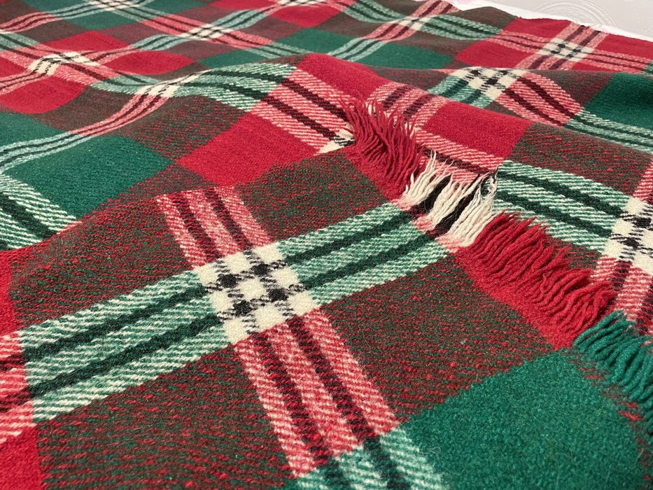 Родопско одеало в сиво и бяло