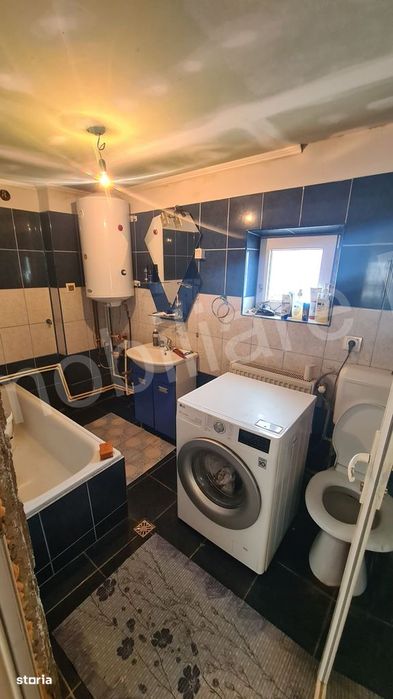 Casă de vânzare în comuna Valea Iașului, județ Argeș.