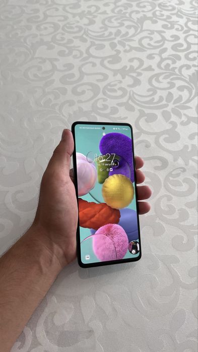 Самсунг Galaxy A51